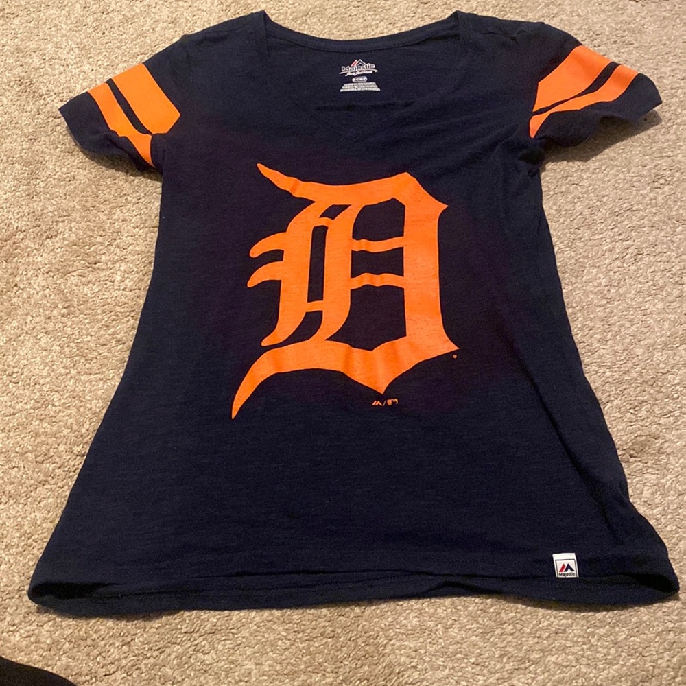 Detroit tigers tshirt